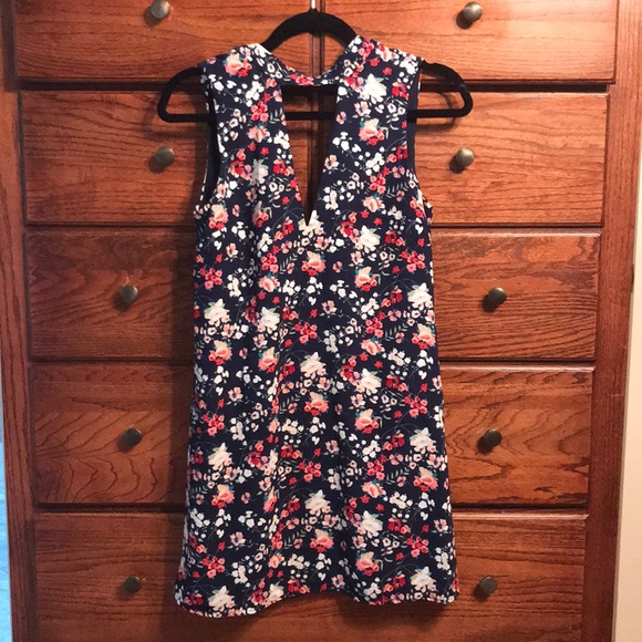 Floral Forever 21 Shift Dress - Picture 1 of 5